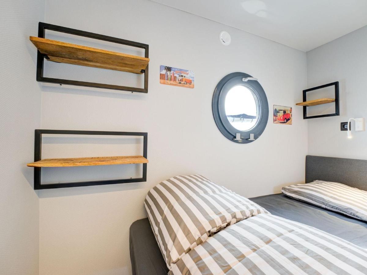 Beautiful Houseboat In Marina Of Volendam Hotel Екстериор снимка