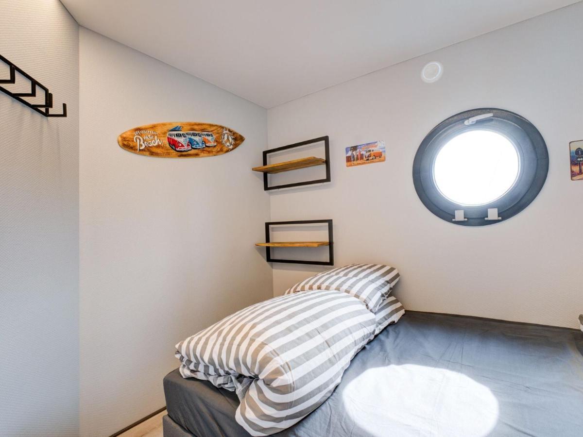 Beautiful Houseboat In Marina Of Volendam Hotel Екстериор снимка