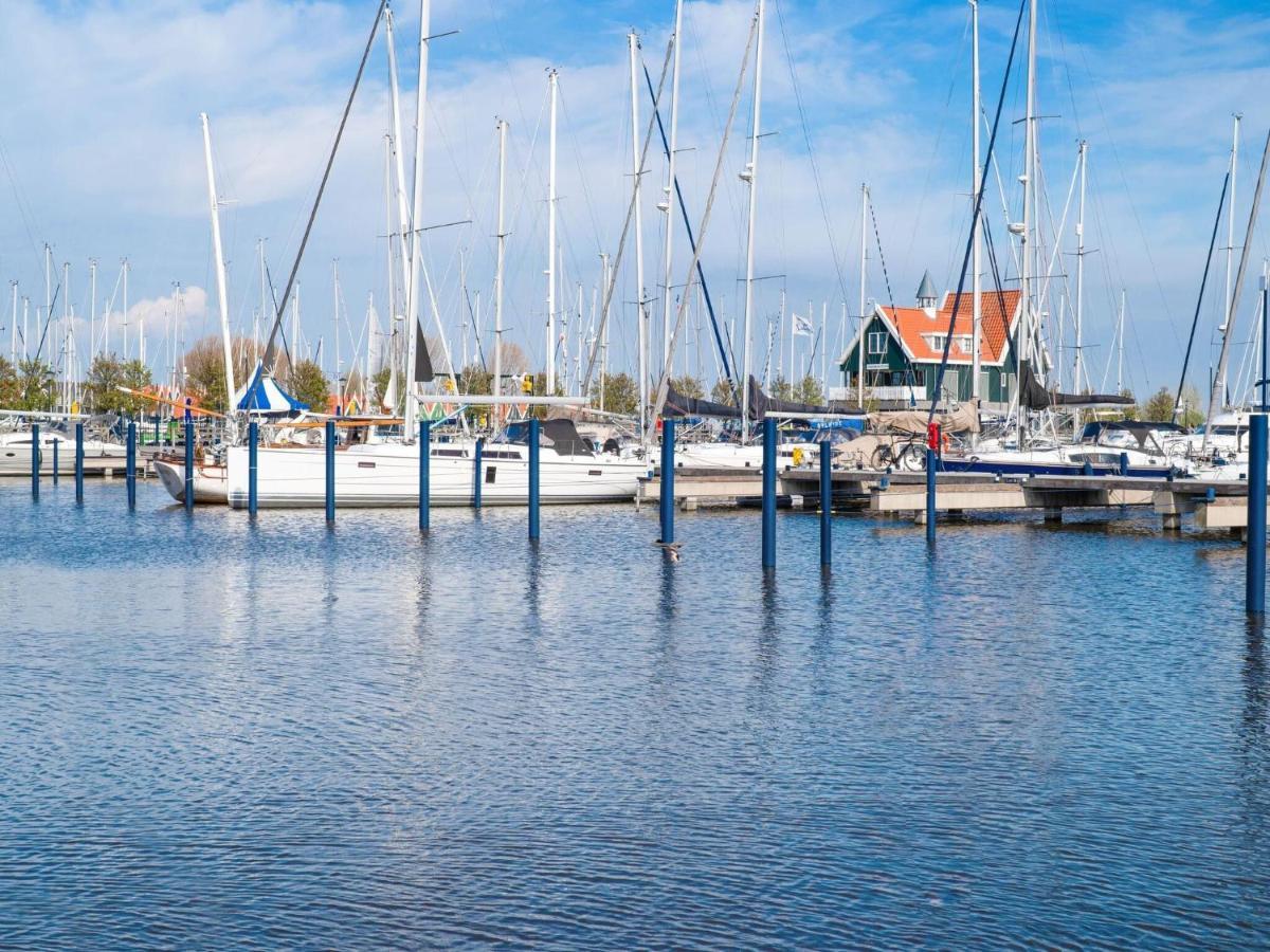Beautiful Houseboat In Marina Of Volendam Hotel Екстериор снимка